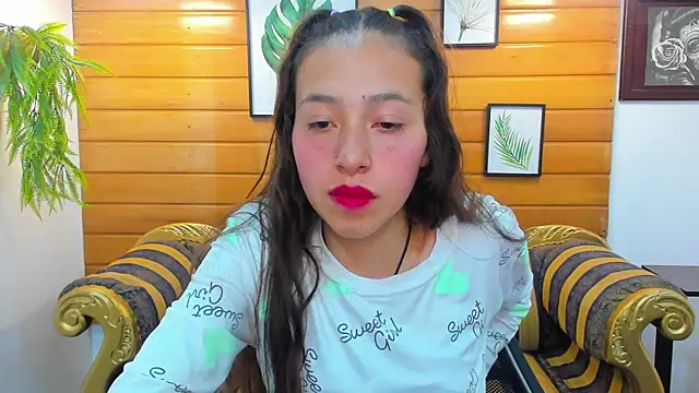 Valeria roussi online show from December 28, 2024, 8:04 pm