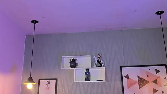 Valeria roussi online show from December 27, 2024, 2:01 pm