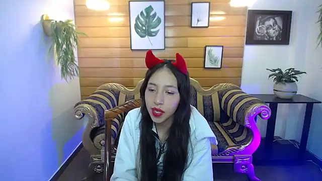 Valeria roussi online show from February 19, 2025, 8:41 pm