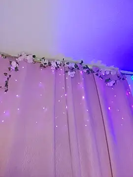 anni ross online show from April 17, 2026, 8:22 pm