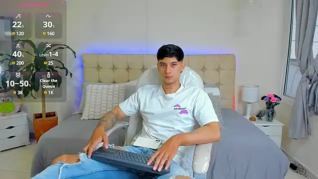 Damian23   online show from February 27, 2025, 1:49 pm