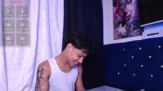 Sexys Boys Hot1 online show from November 25, 2025, 3:18 am