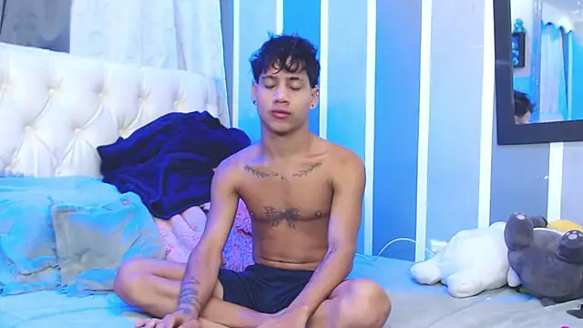 Sexys Boys Hot1 online show from January 21, 2025, 5:27 am