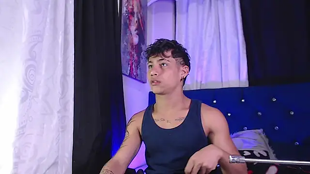 Snapshot of Sexys_Boys_Hot1 chatting on February 23, 2026, 1:29 am Sexys Boys Hot1 online show from February 23, 2026, 1:29 am