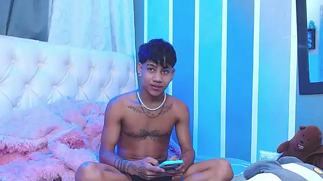 Sexys Boys Hot1 online show from January 15, 2025, 11:19 pm