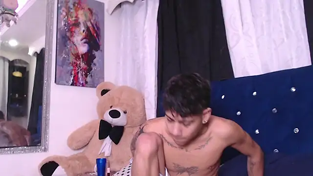 Snapshot of Sexys_Boys_Hot1 chatting on September 26, 2025, 1:23 am Sexys Boys Hot1 online show from September 26, 2025, 1:23 am