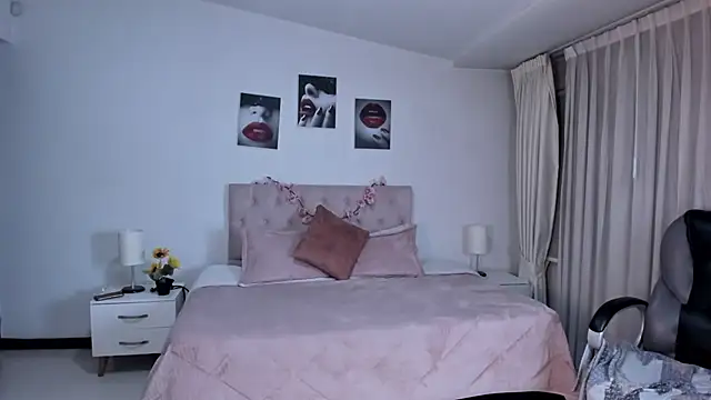Kat cute  online show from January 24, 2025, 5:21 am