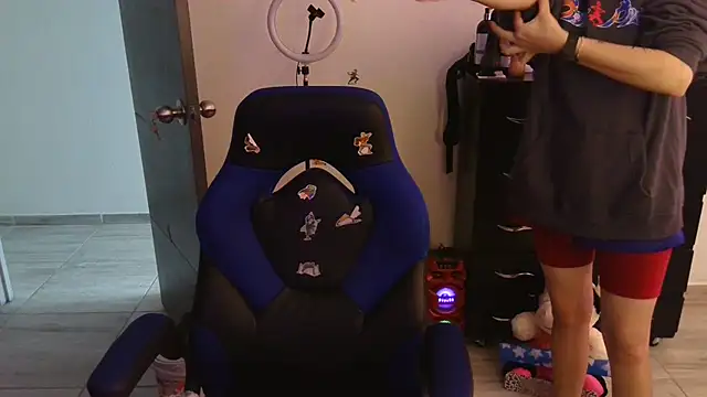 Snapshot of thomascooper7 chatting on March 19, 2025, 8:32 pm thomascooper7 online show from March 19, 2025, 8:32 pm