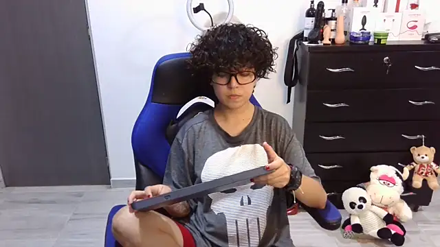 Snapshot of thomascooper7 chatting on September 15, 2025, 7:14 pm thomascooper7 online show from September 15, 2025, 7:14 pm