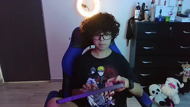 Snapshot of thomascooper7 chatting on October 7, 2025, 6:09 pm thomascooper7 online show from October 7, 2025, 6:09 pm