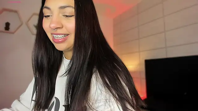 Christine Laam online show from September 26, 2025, 12:01 pm