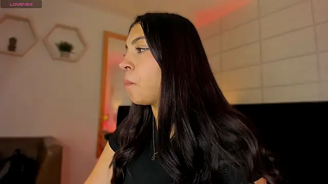 Christine Laam online show from September 29, 2025, 12:11 pm