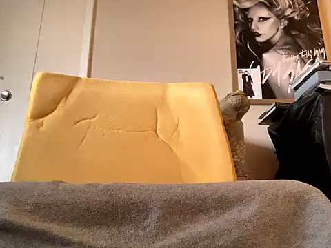 rickydickyskull online show from October 25, 2025, 3:45 pm