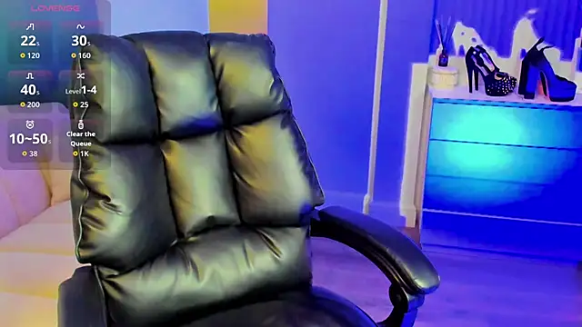 Snapshot of Eva_Conors_ chatting on September 18, 2025, 12:35 am Eva Conors online show from September 18, 2025, 12:35 am