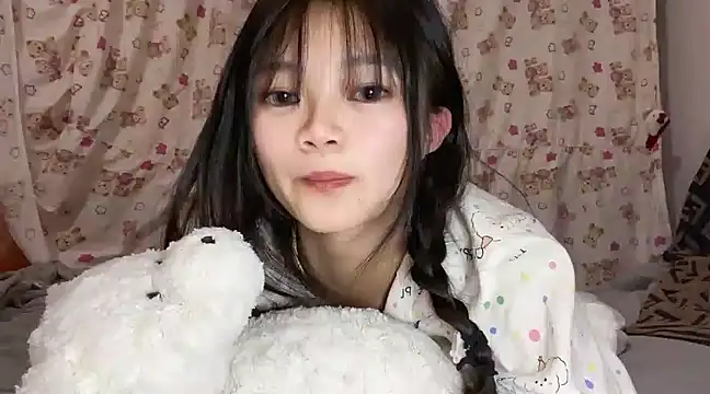 QQQ888zzzxxxcc online show from January 13, 2025, 4:51 pm