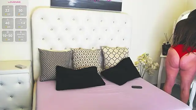 Snapshot of Ysabell01 chatting on October 17, 2025, 4:27 am Ysabell01 online show from October 17, 2025, 4:27 am