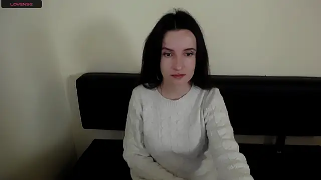 Snapshot of LaimaV_ chatting on October 5, 2025, 11:12 am LaimaV  online show from October 5, 2025, 11:12 am