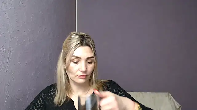  sexy lady online show from February 4, 2025, 3:15 pm