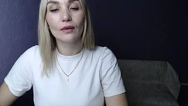 sexy lady online show from February 10, 2025, 1:22 pm