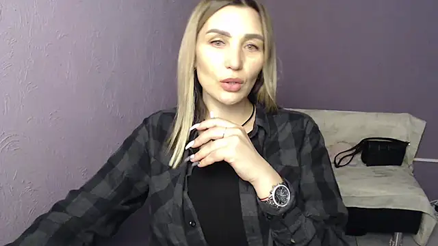 Snapshot of _sexy_lady chatting on October 1, 2025, 1:37 pm sexy lady online show from October 1, 2025, 1:37 pm