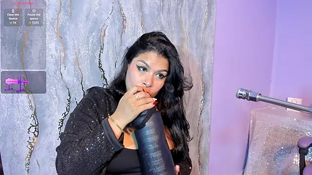 Snapshot of Sam_foox chatting on October 19, 2025, 4:37 am Sam foox online show from October 19, 2025, 4:37 am