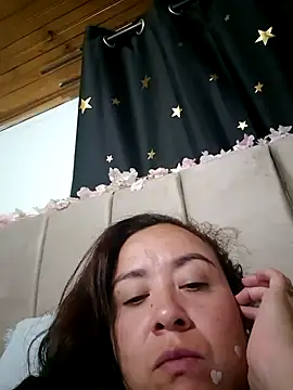 Snapshot of RenataSexy_ chatting on July 29, 2026, 12:32 am RenataSexy online show from July 29, 2026, 12:32 am