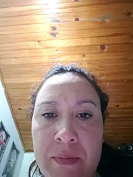 Snapshot of RenataSexy_ chatting on June 18, 2026, 12:42 am RenataSexy online show from June 18, 2026, 12:42 am
