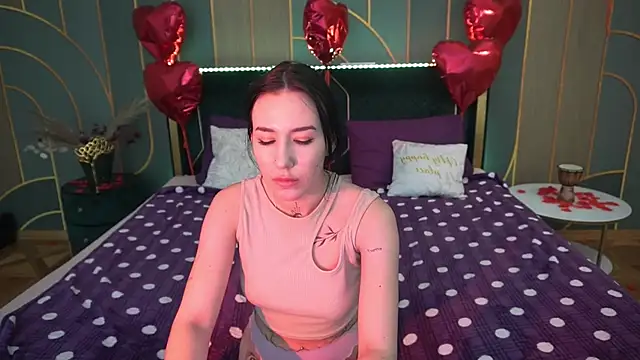 NikkiGoldSide online show from March 2, 2025, 4:58 pm