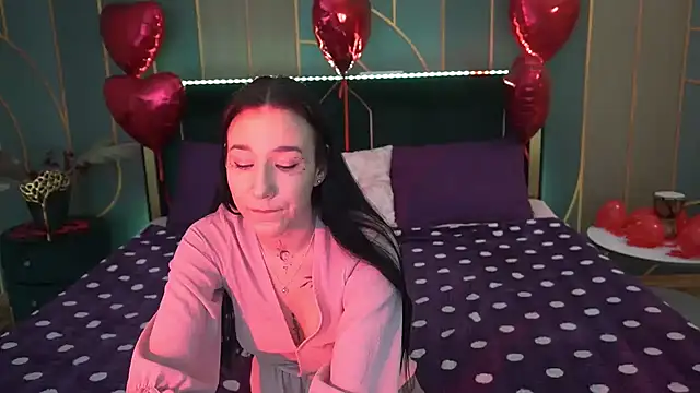 NikkiGoldSide online show from February 18, 2025, 5:09 pm