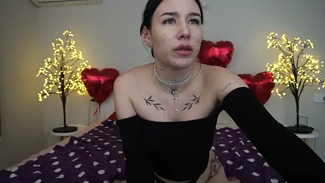 NikkiGoldSide online show from February 26, 2025, 8:25 pm