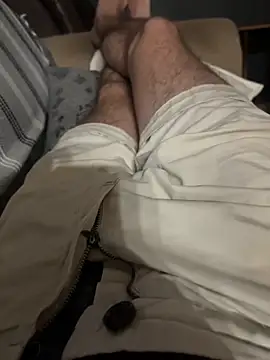 bradleyjamesmc online show from February 11, 2026, 4:51 pm