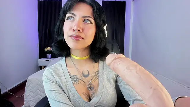 Gianna foxy online show from December 30, 2024, 9:50 pm