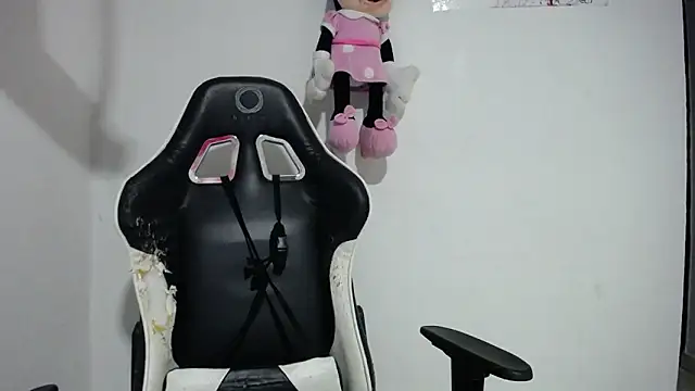 Snapshot of bulma_milk chatting on September 23, 2025, 5:03 am bulma milk online show from September 23, 2025, 5:03 am