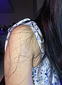 Nisha027 online show from September 26, 2025, 11:33 pm