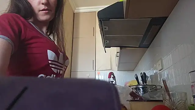 Snapshot of AlejandraDelaney chatting on October 31, 2025, 12:13 pm AlejandraDelaney online show from October 31, 2025, 12:13 pm