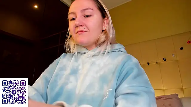 Debbie Taylor online show from November 7, 2025, 5:17 pm