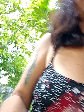 Snapshot of NataLive chatting on September 10, 2025, 12:42 am NataLive online show from September 10, 2025, 12:42 am