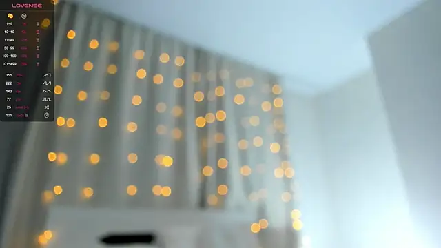 Snapshot of OttilieBurruss chatting on March 9, 2025, 2:10 pm OttilieBurruss online show from March 9, 2025, 2:10 pm