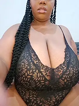 juicygoddess2 online show from March 4, 2025, 8:35 am