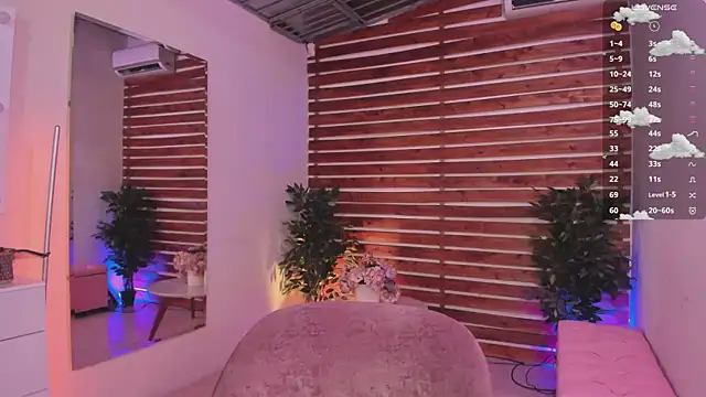 Sapphire Venuss online show from September 21, 2025, 2:06 am