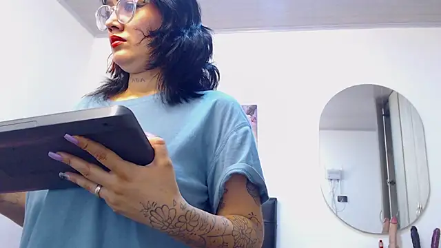 Snapshot of lily_f00x chatting on October 7, 2025, 12:39 pm lily f00x online show from October 7, 2025, 12:39 pm