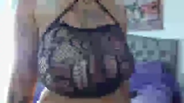 lily f00x online show from February 26, 2025, 3:43 pm