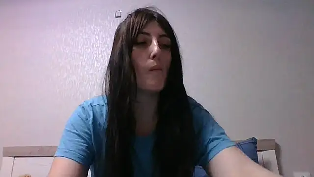 Moniic Moon online show from December 11, 2024, 4:42 pm