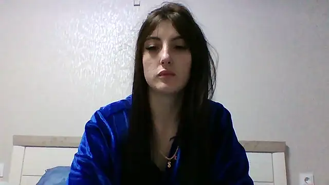 Moniic Moon online show from March 20, 2025, 4:09 pm