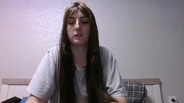 Moniic Moon online show from December 25, 2024, 3:49 pm