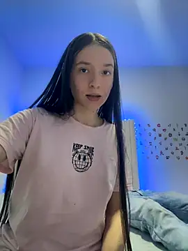 lunitayliam online show from September 26, 2025, 11:11 pm