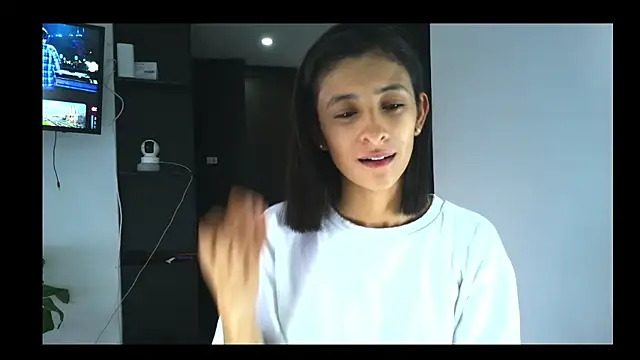 thedianakaro online show from March 11, 2025, 9:04 pm