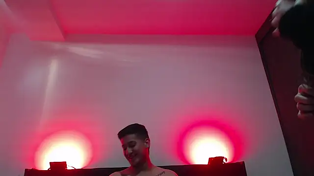 Aurora blossom   online show from October 21, 2025, 10:09 pm