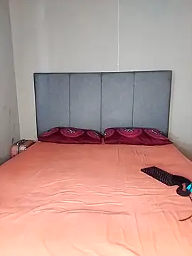 ThickPearlx23 online show from January 7, 2026, 6:07 am