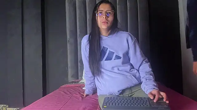 Luci And Sofi online show from February 13, 2025, 8:48 am
